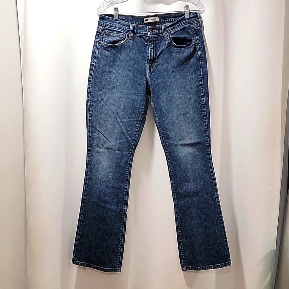 Levi's 515  Womams Bootcut 12M. D76